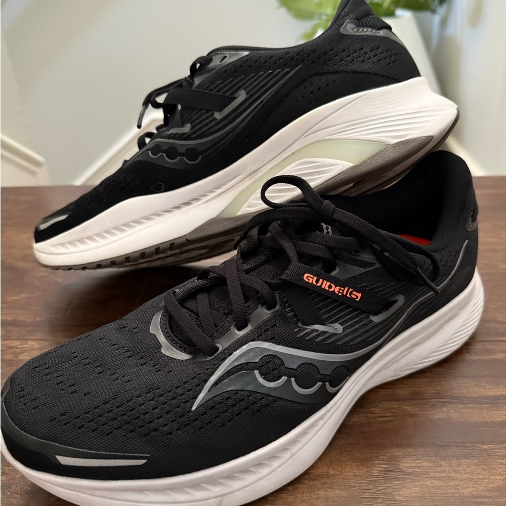 Saucony Men's Guide 16